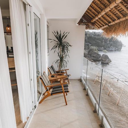 Legends Beachfront Resort Uluwatu Exterior foto