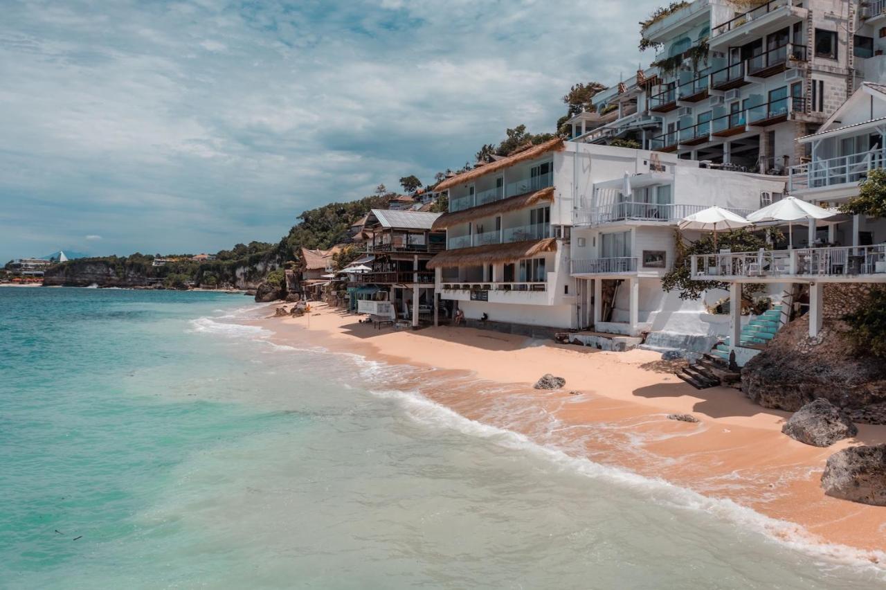 Legends Beachfront Resort Uluwatu Exterior foto