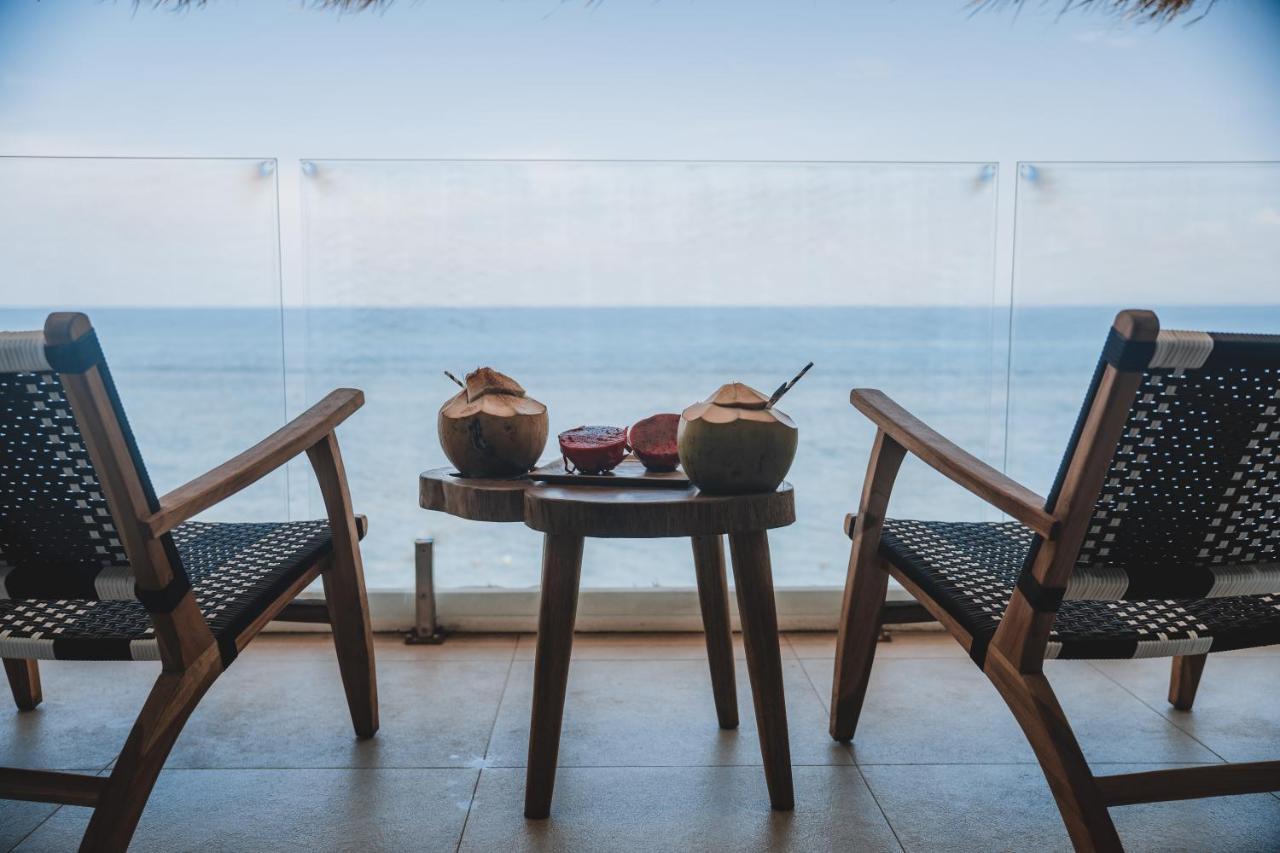 Legends Beachfront Resort Uluwatu Exterior foto